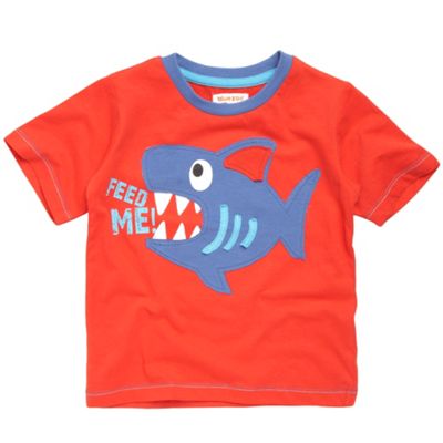 Boys red shark applique t-shirt