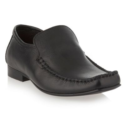 Boy's black leather loafers                                                                                                     