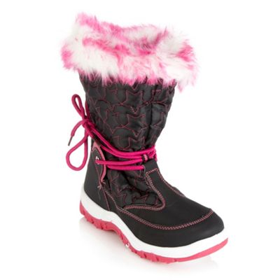 Pineapple girl's black star quilted snow boots                                                                                  