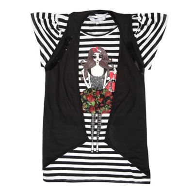 Black and white t-shirt with waistcoat