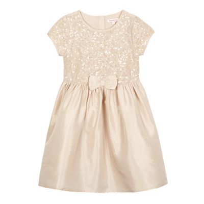 http://debenhams.scene7.com/is/image/Debenhams/232020707820?$PSPNew$