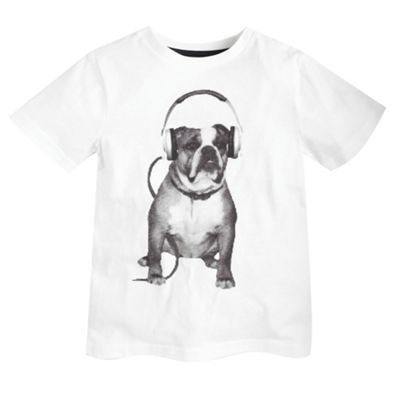 White headphone dog t-shirt