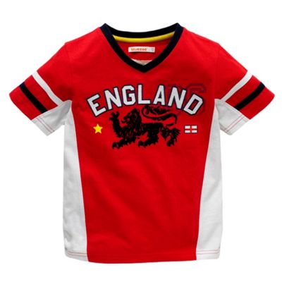 Red England t-shirt