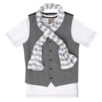 Boys t-shirt, waistcoat and scarf set