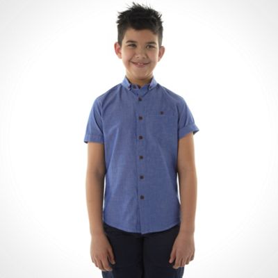 Boy's blue short sleeved chambray shirt                                                                                         