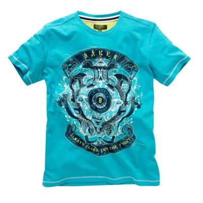 Turquoise shield graphic t-shirt