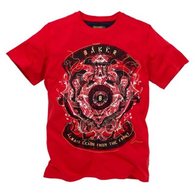 Red graphic print t-shirt
