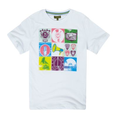 White short-sleeve boys t-shirt