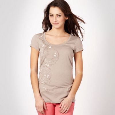 Taupe sketched and embroidered paisley t-shirt