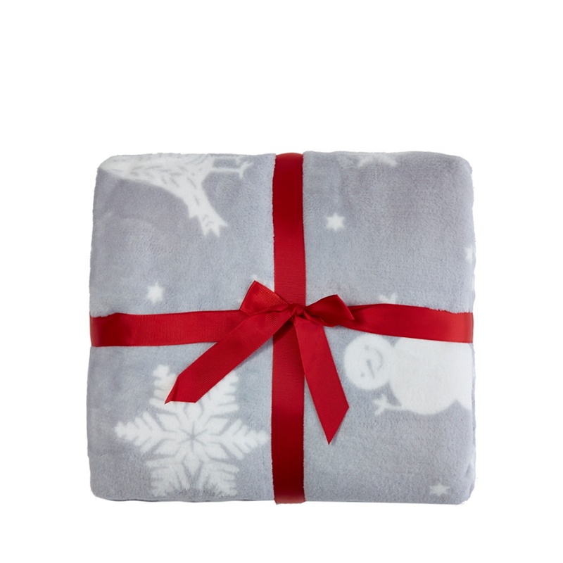 Home Collection - Grey Christmas Scene Print Fleece Throw Review