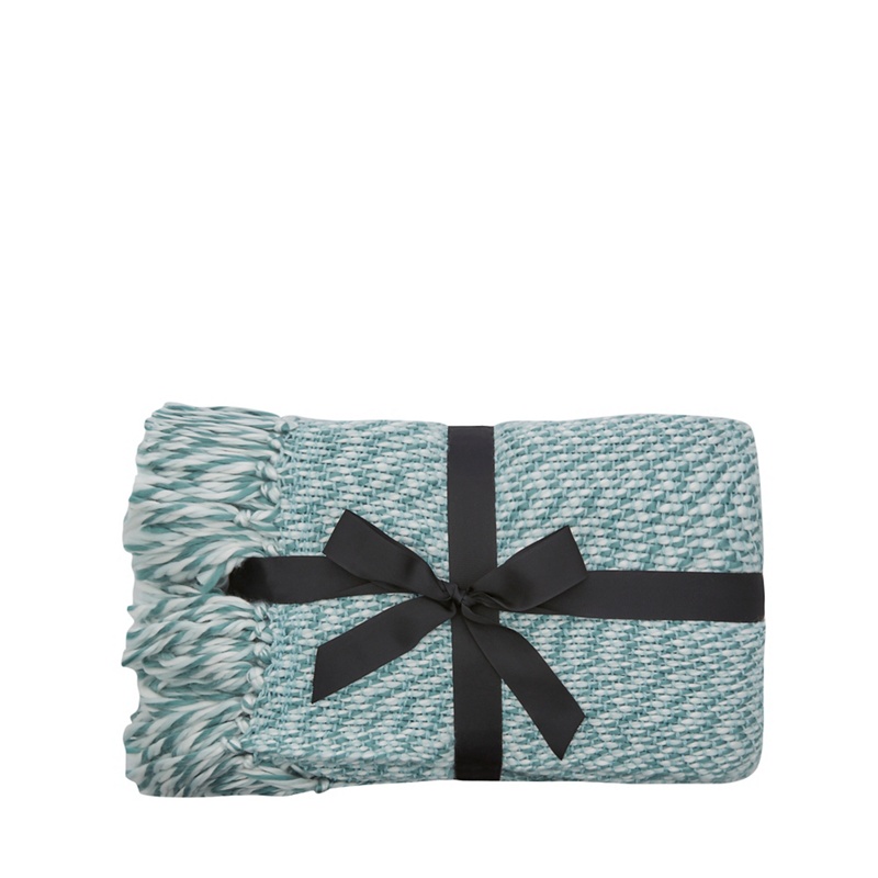 Home Collection - Light Turquoise Knitted Throw Review