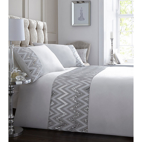 http://debenhams.scene7.com/is/image/Debenhams/306002799097?$V7PdpLarge$