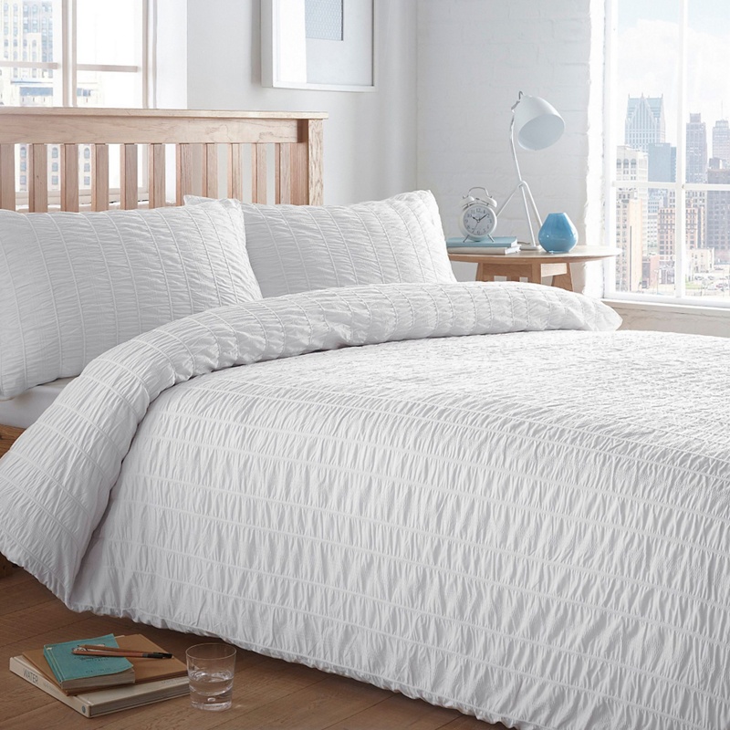 Home Collection Basics - White Textured 'Seersucker' Bedding Set Review