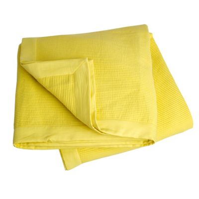 Yellow organic cotton bed spread