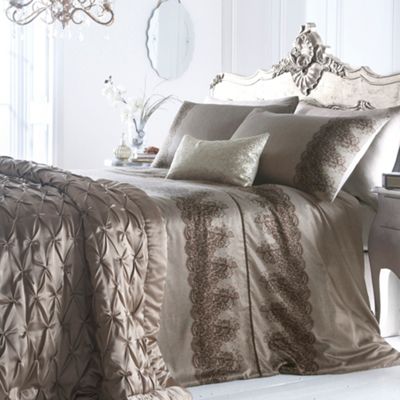 Gold 'Lace Print' bed linen                                                                                                     