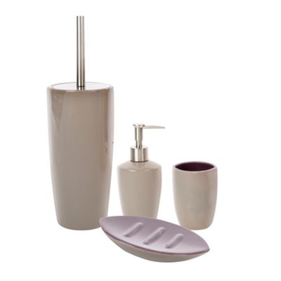 Beige Leaf bathroom accessories