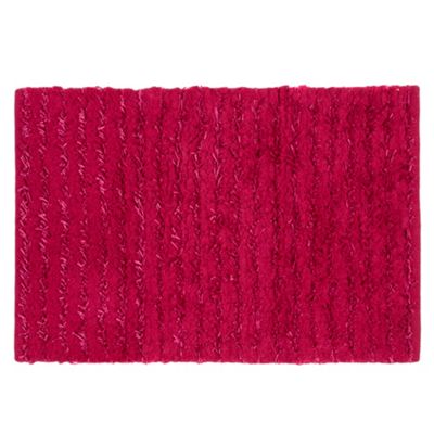 Dark pink textured stripe bath mat