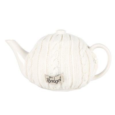 Teapot and cosy