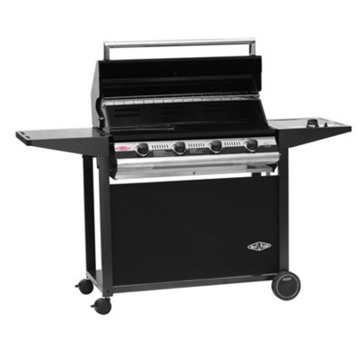 Black 900 deluxe four burner barbecue