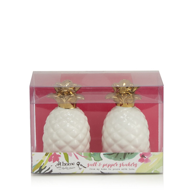 At home with Ashley Thomas - Cream Pineapple Salt And Pepper Shakers Review