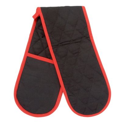 Black quilted double oven gloves