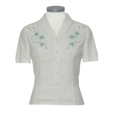 Eastex Ivory short sleeve Etched lily blouse