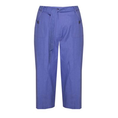 Cropped linen trousers