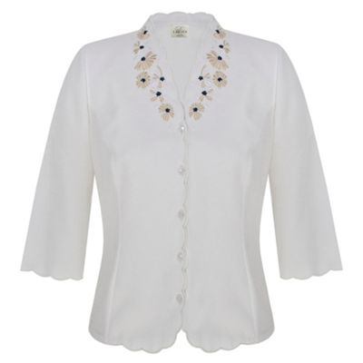 3/4 Sleeve Embroidered Blouse