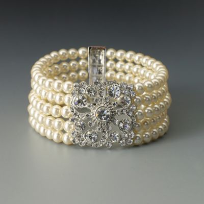 Vintage Pearl Stretch Bracelet