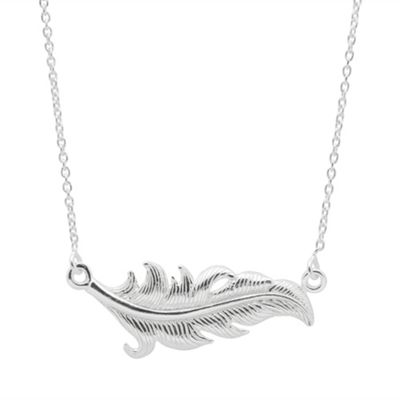 Simply Silver Sterling Silver Horizontal Leaf Pendant Necklace