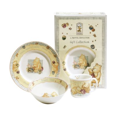 Winnie the Pooh by Royal Doulton Winnie the Pooh child set