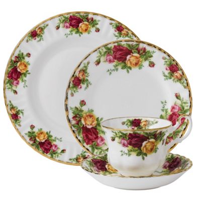 Twenty piece red Old Country Rose dinner set