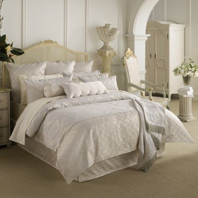 Cream Lusanne bed linen