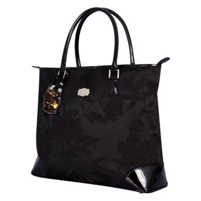 Black hydrangea business shopper