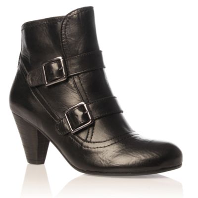Black Stirred Ankle boots