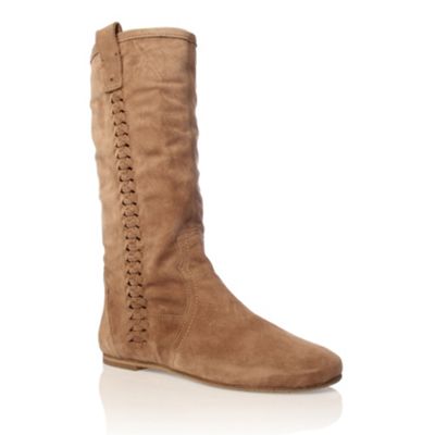 Tan Synge7 Calf boots
