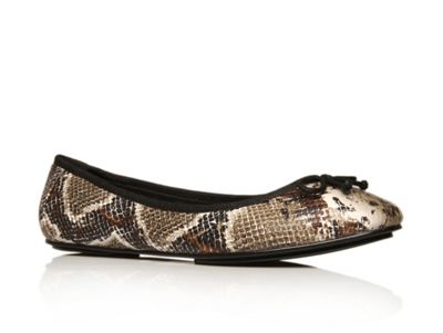 Beige Leena Flat Shoes