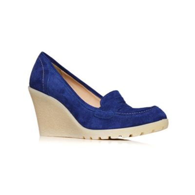 Blue Artful Mid heel shoes