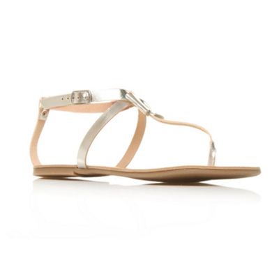 Silver Peyton Flip Flops & Sandals