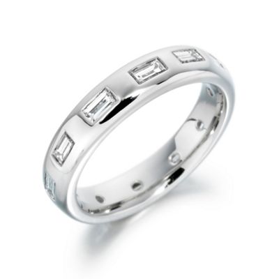 Ladies 4mm,9ct white gold,1.02ct diamond set wedding ring