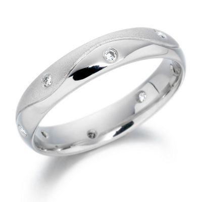 Ladies 4mm, 0.12ct diamond set platinum wedding ring