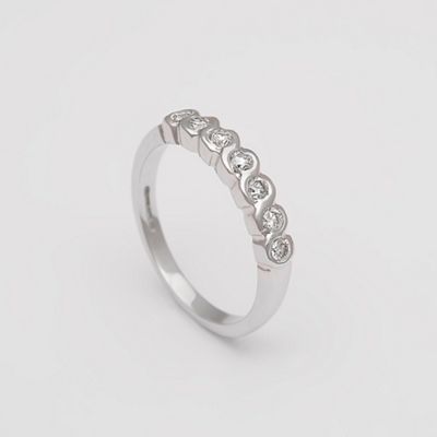 Swesky Ladies 9ct white gold Eternity ring
