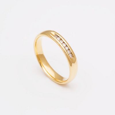 Ladies 9ct yellow gold Wedding ring