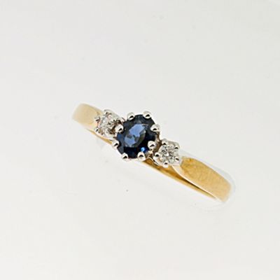 Ladies 9ct yellow gold 0.10ct diamond and