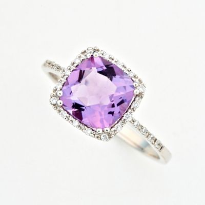 Ladies 18ct white gold fancy amethyst and diamond ring