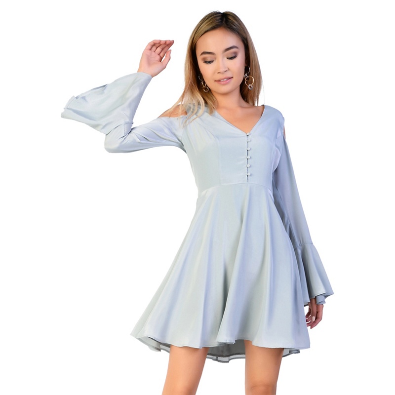 Amalie & Amber - Light Grey Cold Shoulder Dress Review