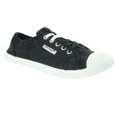 black pineapple lace up sport shoes Thumbnail Image