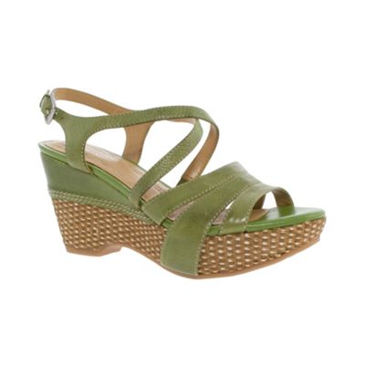 Green Naturalizer scoop wedge leather sandals