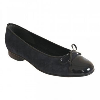 Navy Quilt Ballerina Pump