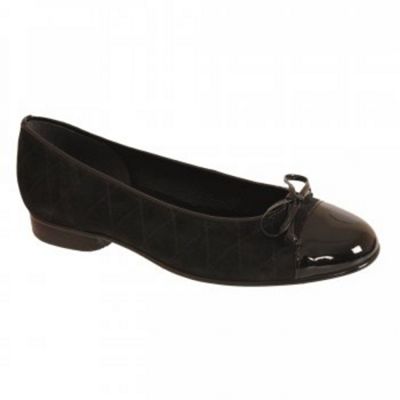 Black Quilt Ballerina Pump